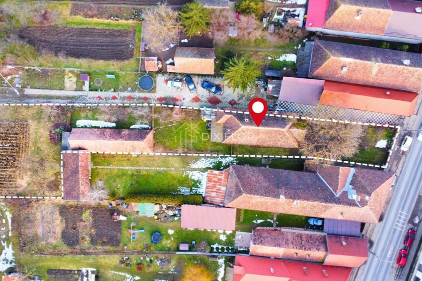 Casă individuală cu 2 camere cu Canalizare în Central
