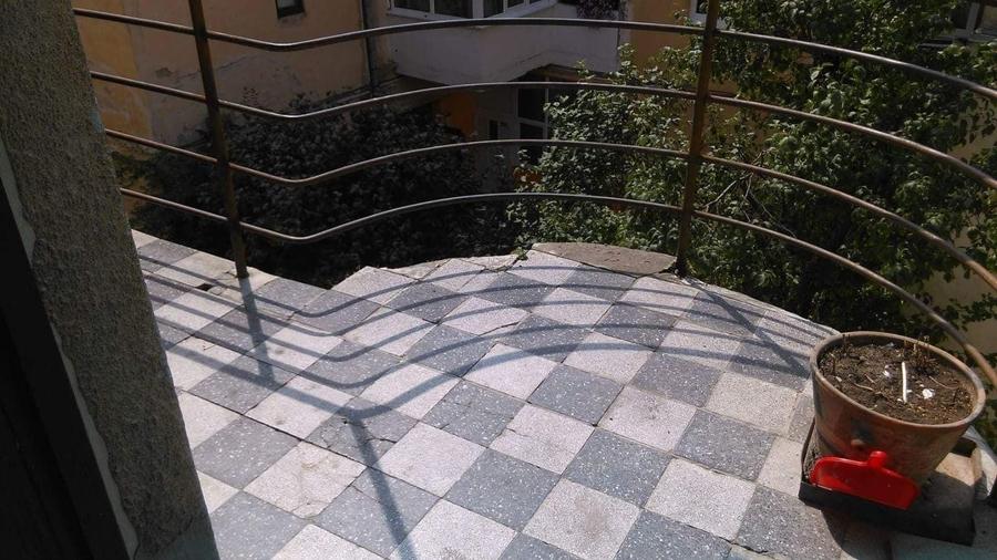 Garsonieră decomandată în Horea
