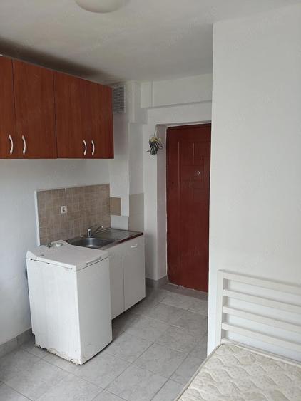 Garsonieră decomandată în Take Ionescu