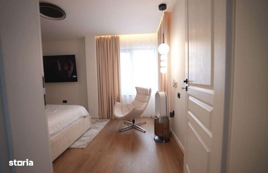 Casă cu 4 camere cu Teren 370 Mp în Rediu