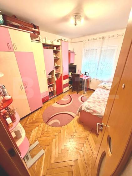 Apartament cu 4 camere decomandat, mobilat în Sânmartin