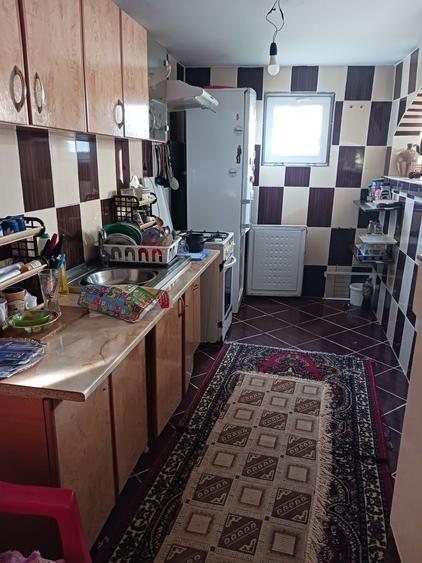 Casă cu 3 camere în Central