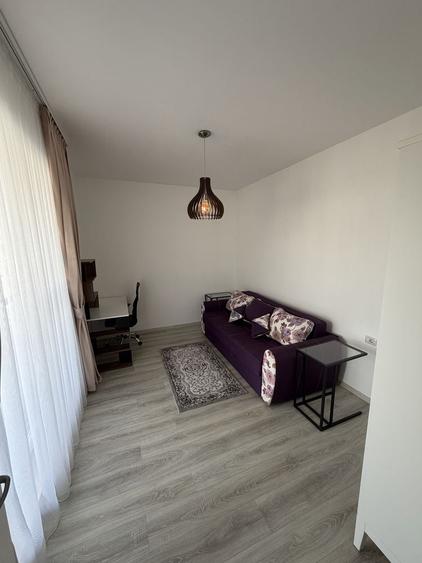 Apartament cu 3 camere decomandat în Dumbrăvița