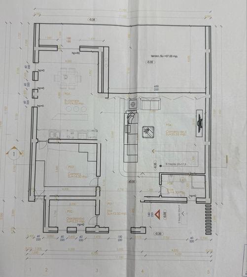 Casă cu 3 camere în Central