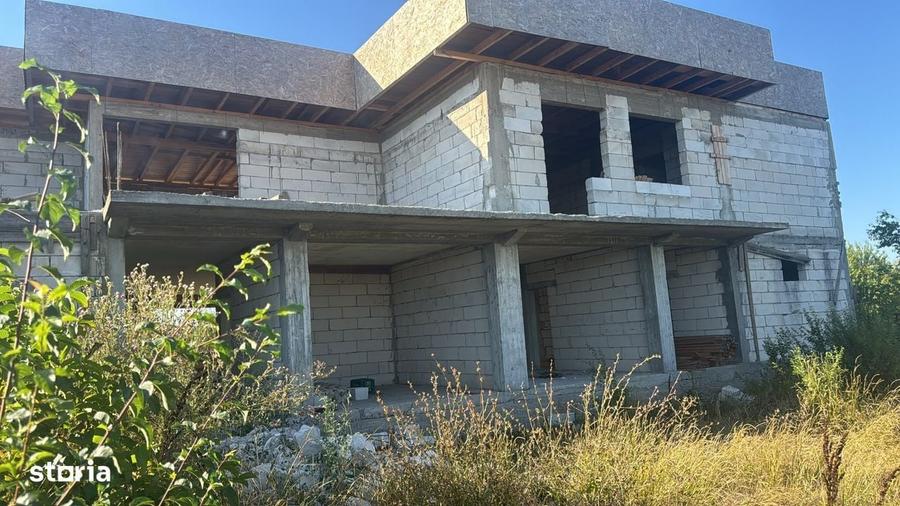 Casa De Vanzare Zona Centrala Darza 300 Mp Construiti Teren 700 Mp - 1