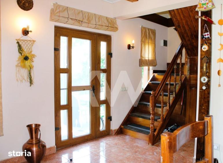 Casă cu 5 camere cu Teren 7800 Mp în Murgeni