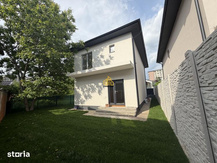 Casă cu 4 camere cu Teren 250 Mp în Prelungirea Ghencea