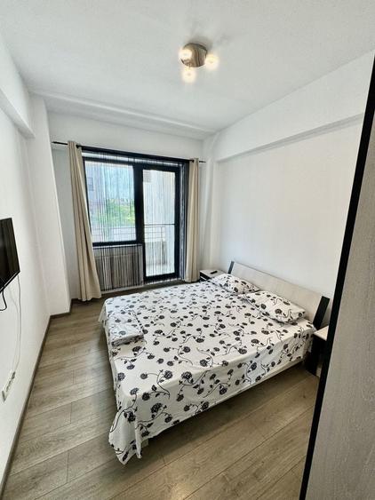 Apartament cu 2 camere semidecomandat, mobilat în Universitate