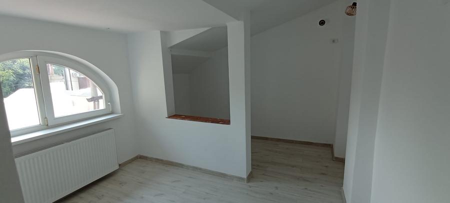 Casa 4 camere singura curte pretabila birouri-firme zona Gara de Nord - 1