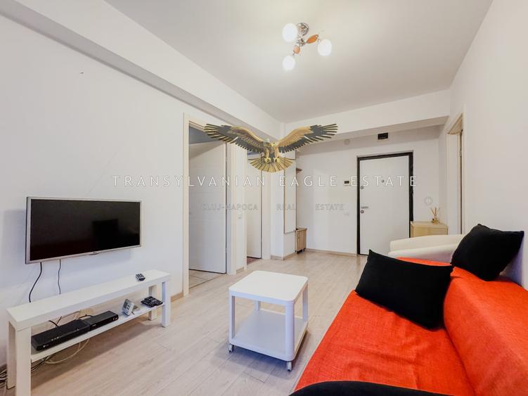 Apartament cu 2 camere semidecomandat, mobilat în Între Lacuri