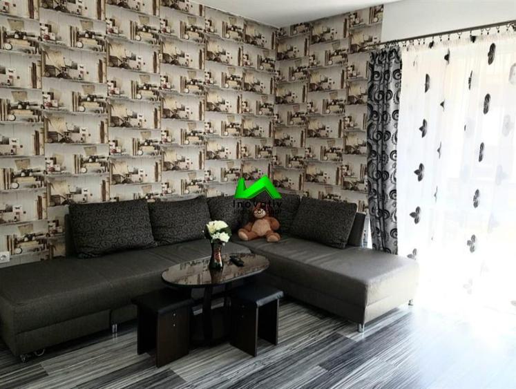 Apartament cu 3 camere decomandat în Hipodrom 4