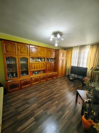 Apartament cu 2 camere decomandat, mobilat în Dristor