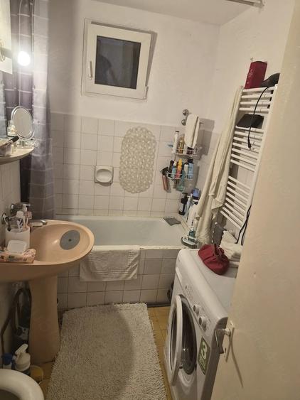 Apartament cu 2 camere decomandat în Steaua