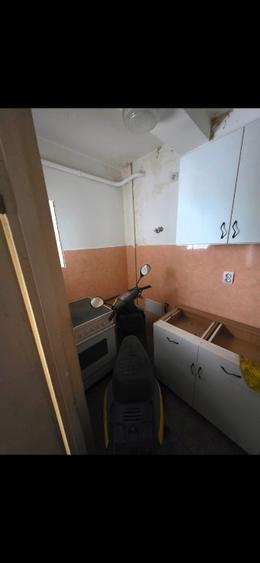 Garsonieră decomandată în Central