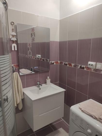 Garsonieră decomandată în Central