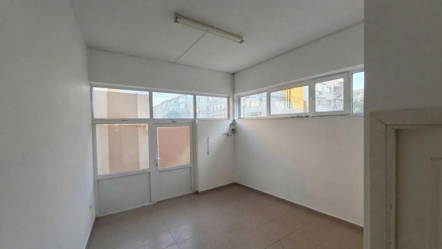 Spațiu comercial, de 70 mp, în Central