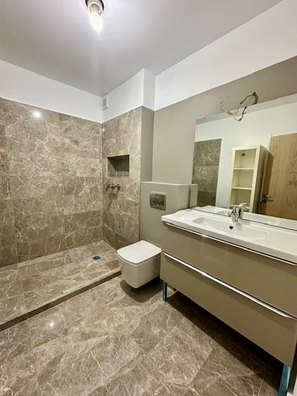 Duplex cu 6 camere cu Canalizare în Pipera
