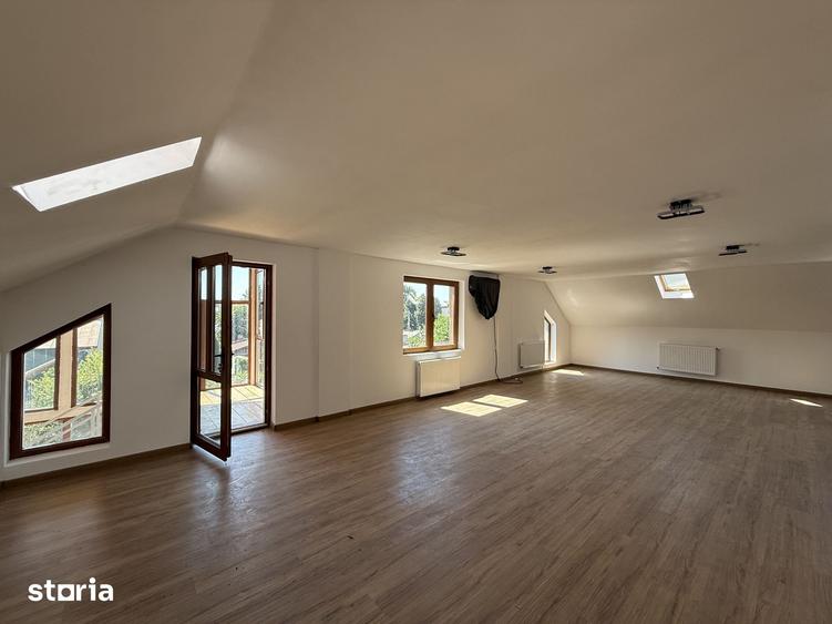 Casă cu 7 camere cu Teren 530 Mp în Berceni