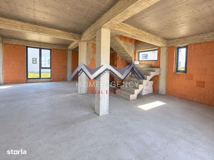 Casă cu 4 camere în Odăile
