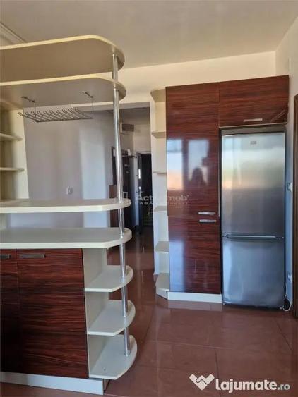 Apartament cu 2 camere decomandat în Confecții