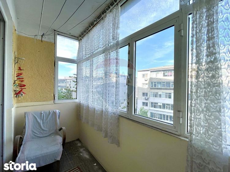 Apartament cu 3 camere de vanzare - Casa de Cultura - 13