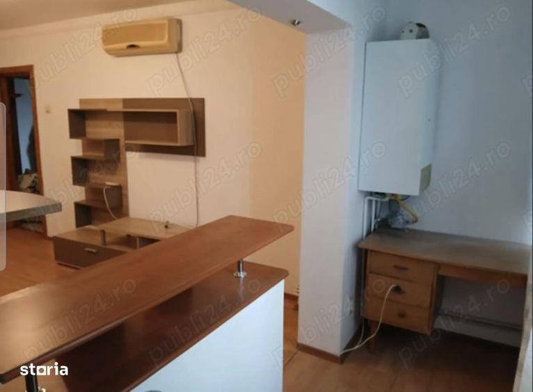 Apartament cu 3 camere decomandat în Blejoi
