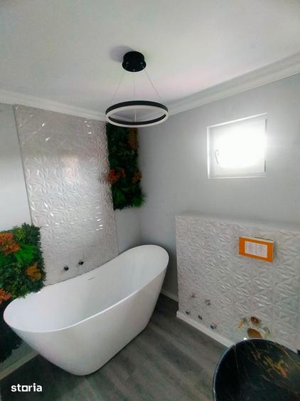 Apartament cu 5 camere în Central