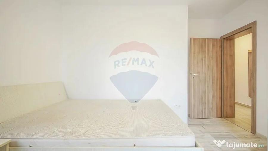 Apartament cu 3 camere decomandat în IAR