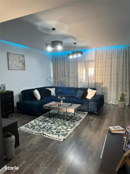 Apartament cu 3 camere decomandat în 1 Mai