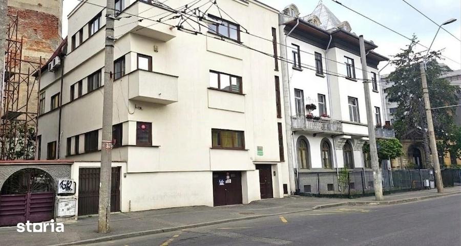 Apartament cu 4 camere în Iancului