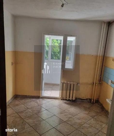 Apartament cu 3 camere în Dristor
