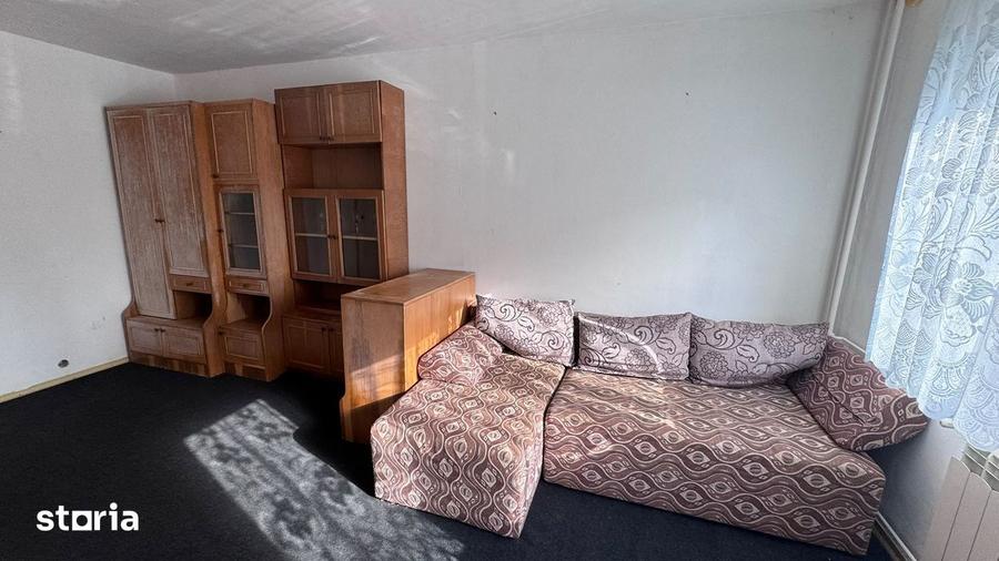 Apartament cu 3 camere în Decebal