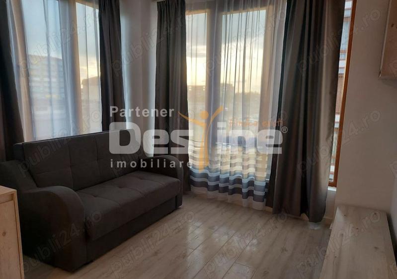 Apartament cu 3 camere în Aradului