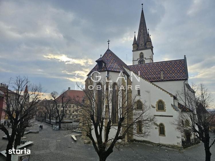 Spațiu comercial, de 372 mp, în Ultracentral