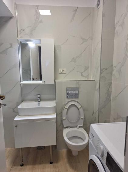 Casă cu 2 camere decomandat cu Centrală Termică în Central