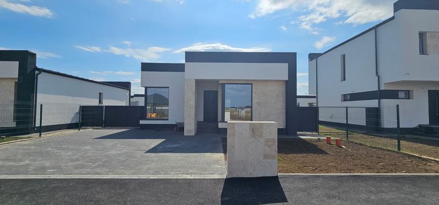 Casă individuală cu 3 camere cu Teren 335 Mp în Berceni