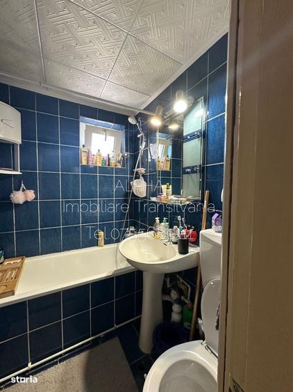 Apartament cu 3 camere semidecomandat în Central
