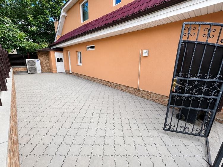 Casă cu 2 camere cu Teren 80 Mp în Movilei