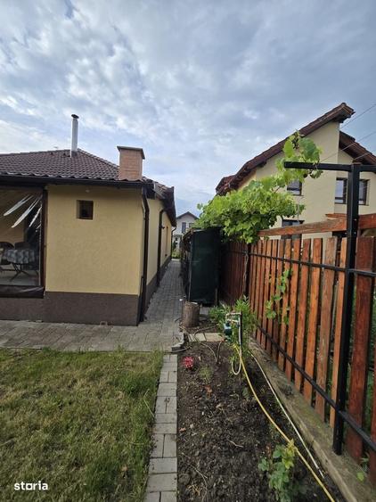 Casă cu 3 camere în Central
