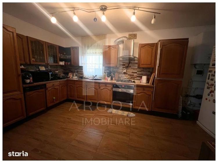 Casă cu 4 camere în Spătaru