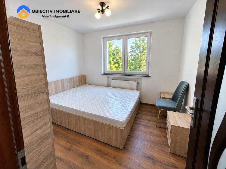 Apartament cu 4 camere decomandat în Mărăței
