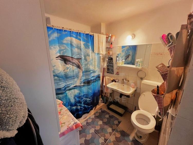 Casă individuală cu 5 camere cu Canalizare în Hălchiu