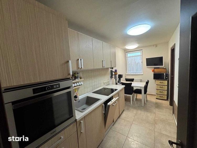 Apartament cu 4 camere în Ghiroda