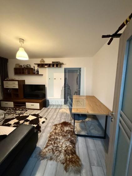 Apartament cu 2 camere semidecomandat în Centrul Civic