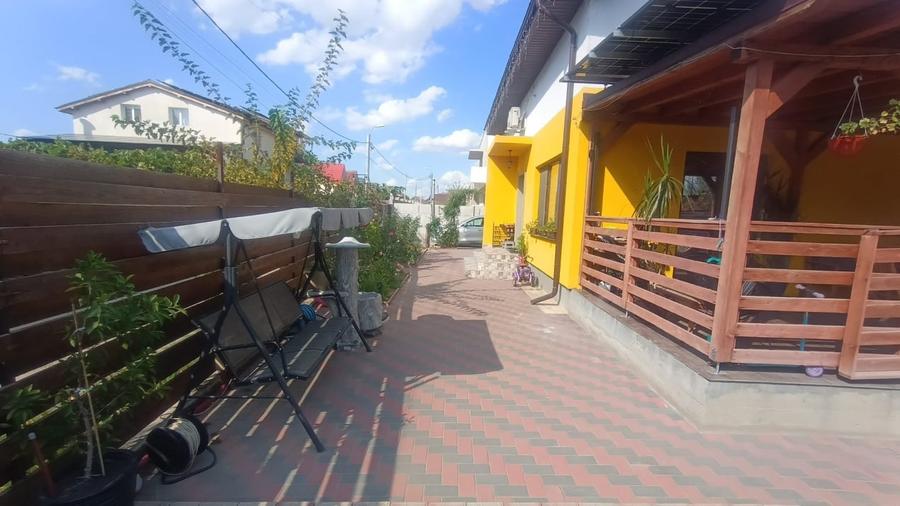 Casă individuală cu 4 camere cu Teren 400 Mp în Brestei
