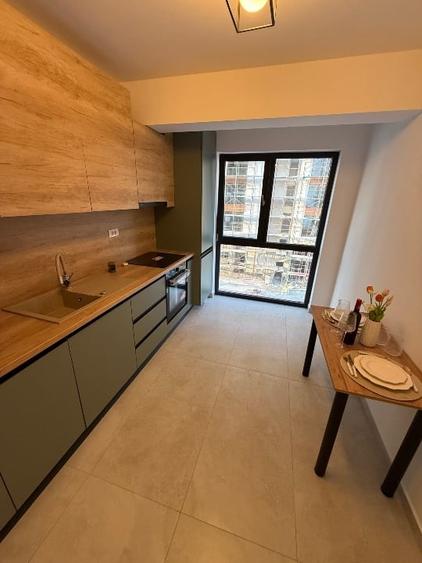 Apartament cu 2 camere decomandat, mobilat în Central