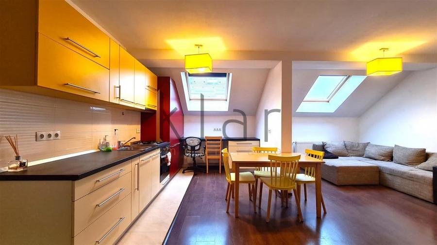 Apartament cu 3 camere circular, mobilat în Zorilor