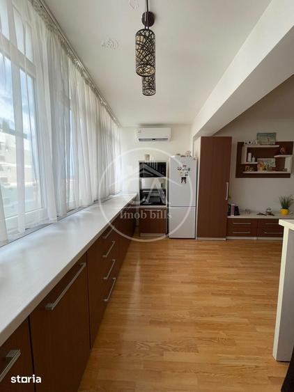 Apartament cu 3 camere decomandat în Nufărul