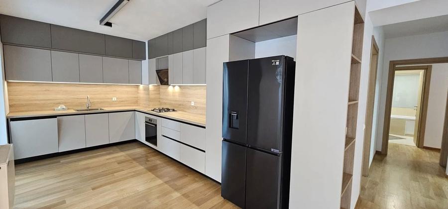 Apartament cu 3 camere în Aviației