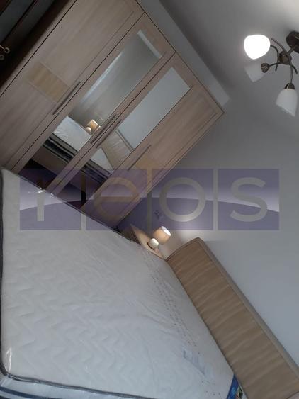 Apartament cu 3 camere decomandat, mobilat în Central